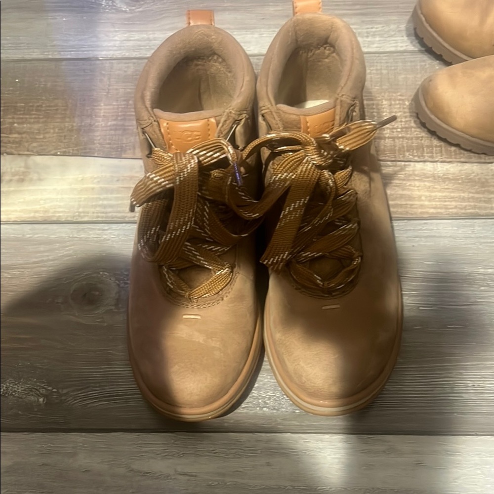 EUC women’s  UGG boots